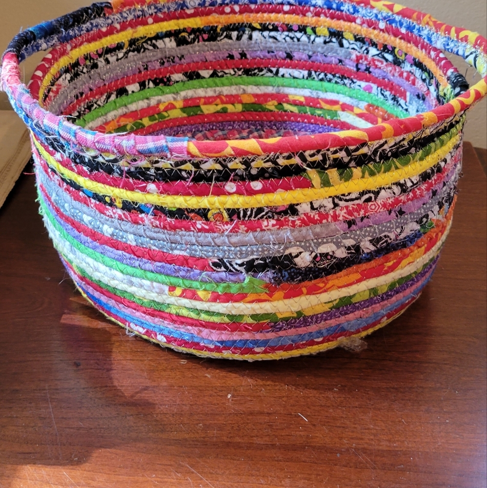 Hand woven basket with two handles perfect for so many things.#kitchen#apples
